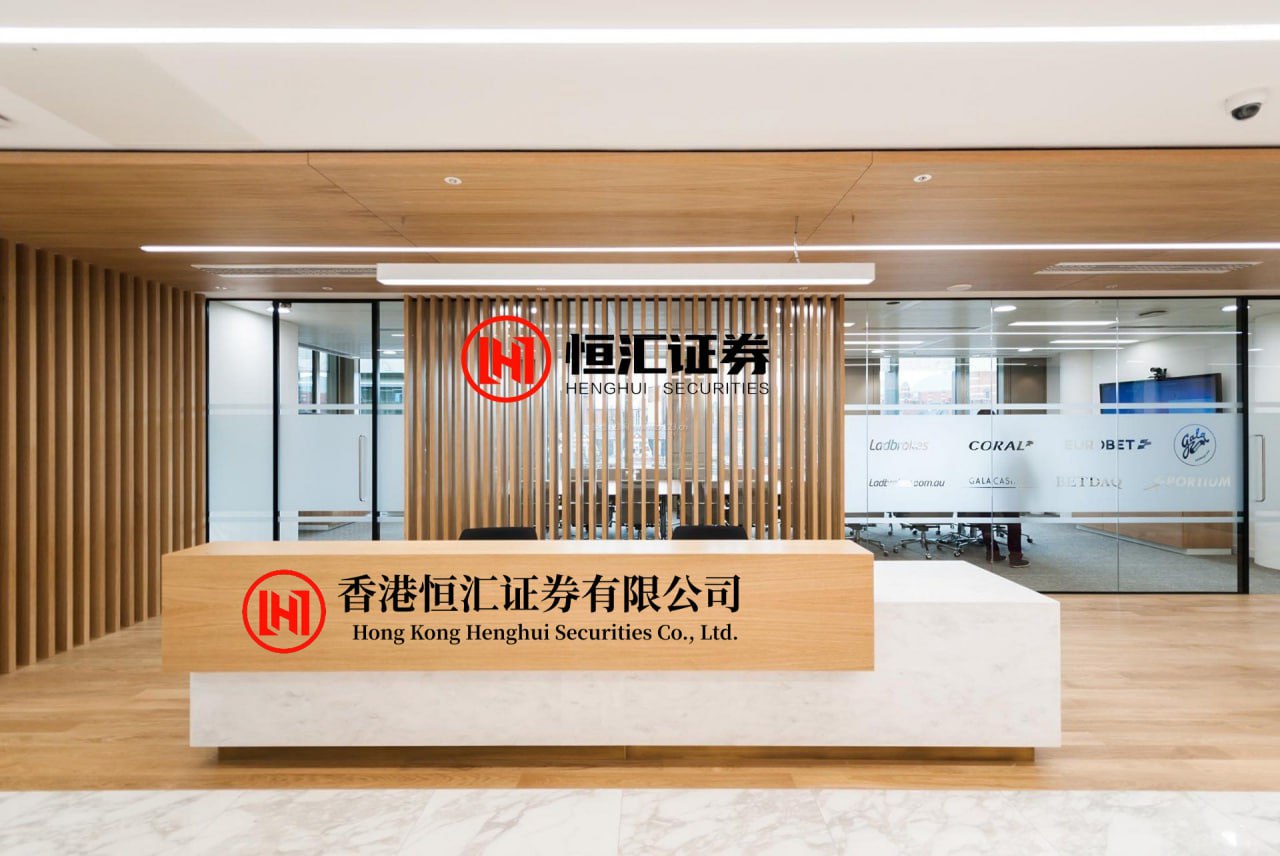 国金配资网平台 智能手机集体涨价 国产品牌乘势布局高端市场